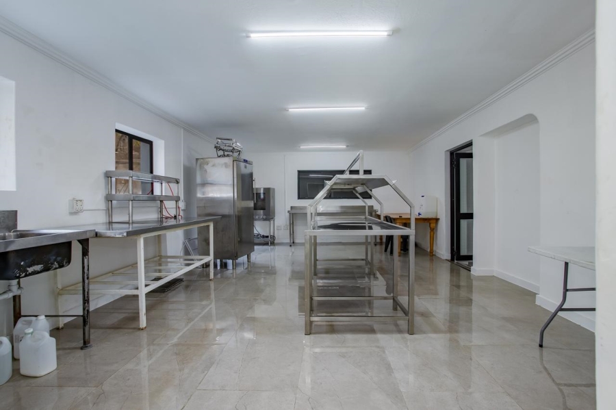To Let Commercial Property for Rent in Wellington North Western Cape